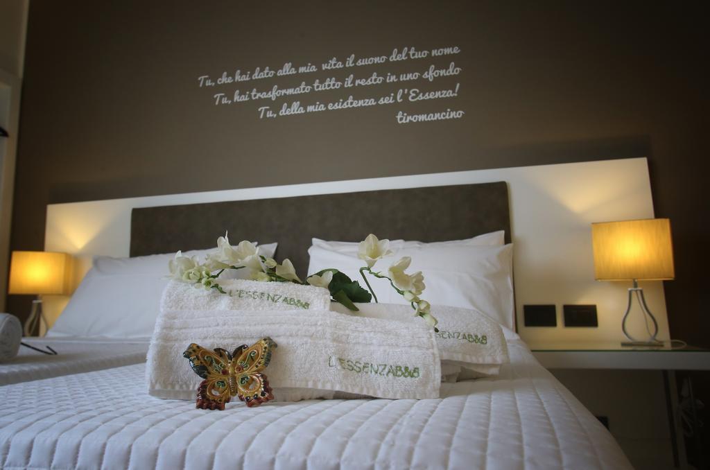 L'Essenza B&B ريجّو دي كالابريا الغرفة الصورة