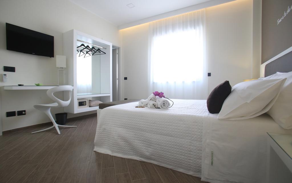 L'Essenza B&B ريجّو دي كالابريا الغرفة الصورة